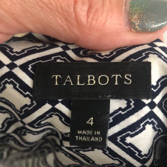 Talbots, size 4, 3/4 sleeve tailored blouse, 100% cotton, hidden front buttons - Picture 5 of 6